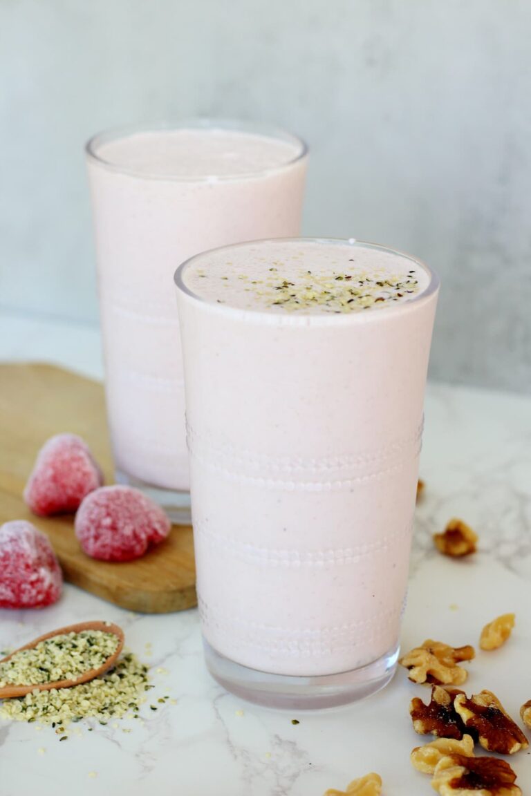 strawberry cottage cheese smoothies in glasses