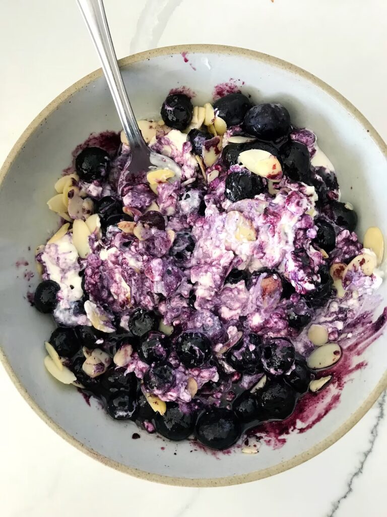 blueberry cottage cheese bowl