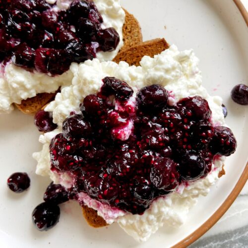 blueberry cottage cheese toast