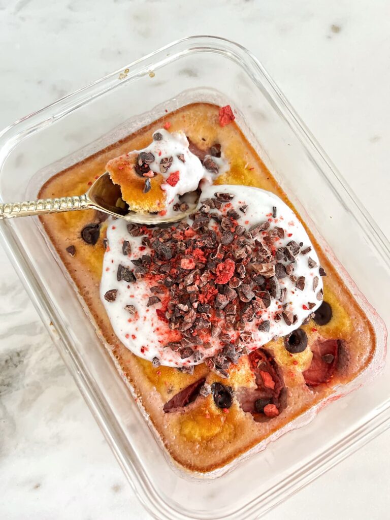 vanilla chocolate chip protein pancake bar with toppings