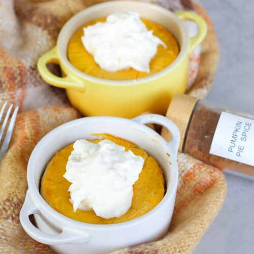 pumpkin pie cheesecake with whipped cream