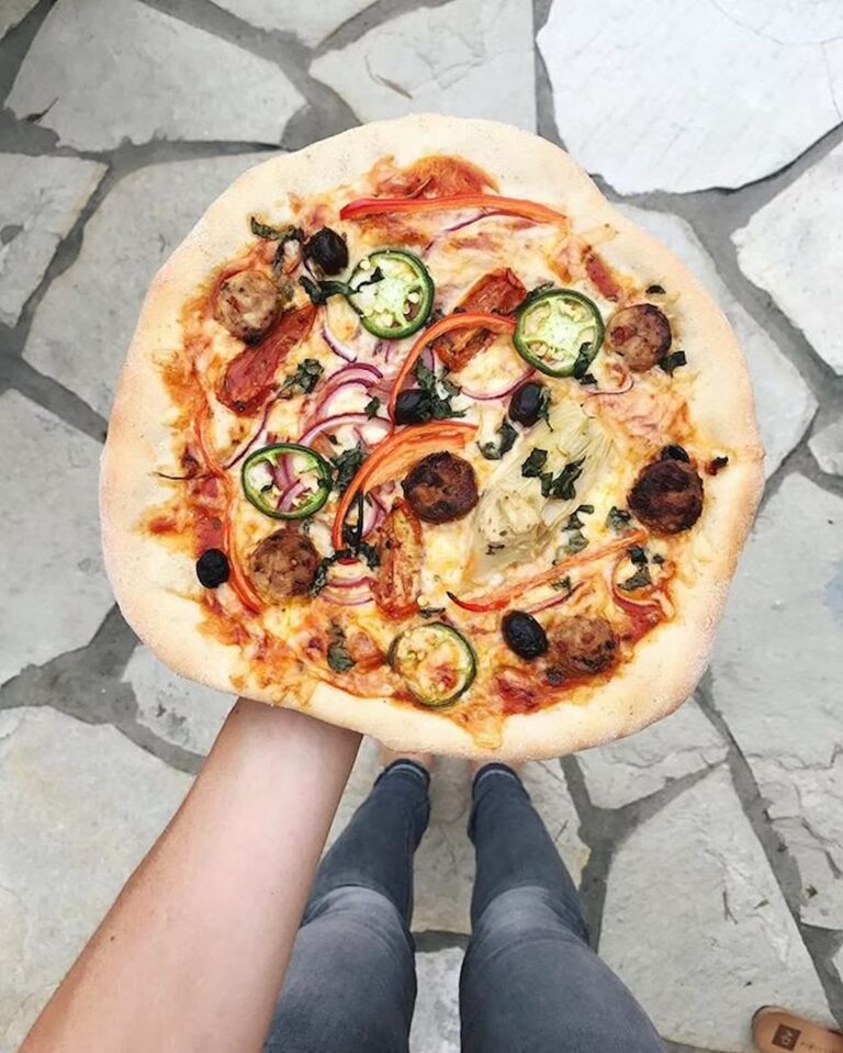 pizza with spicy toppings